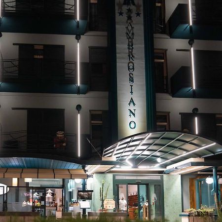 Hotel Ambrosiano Монтекатини Терме Екстериор снимка