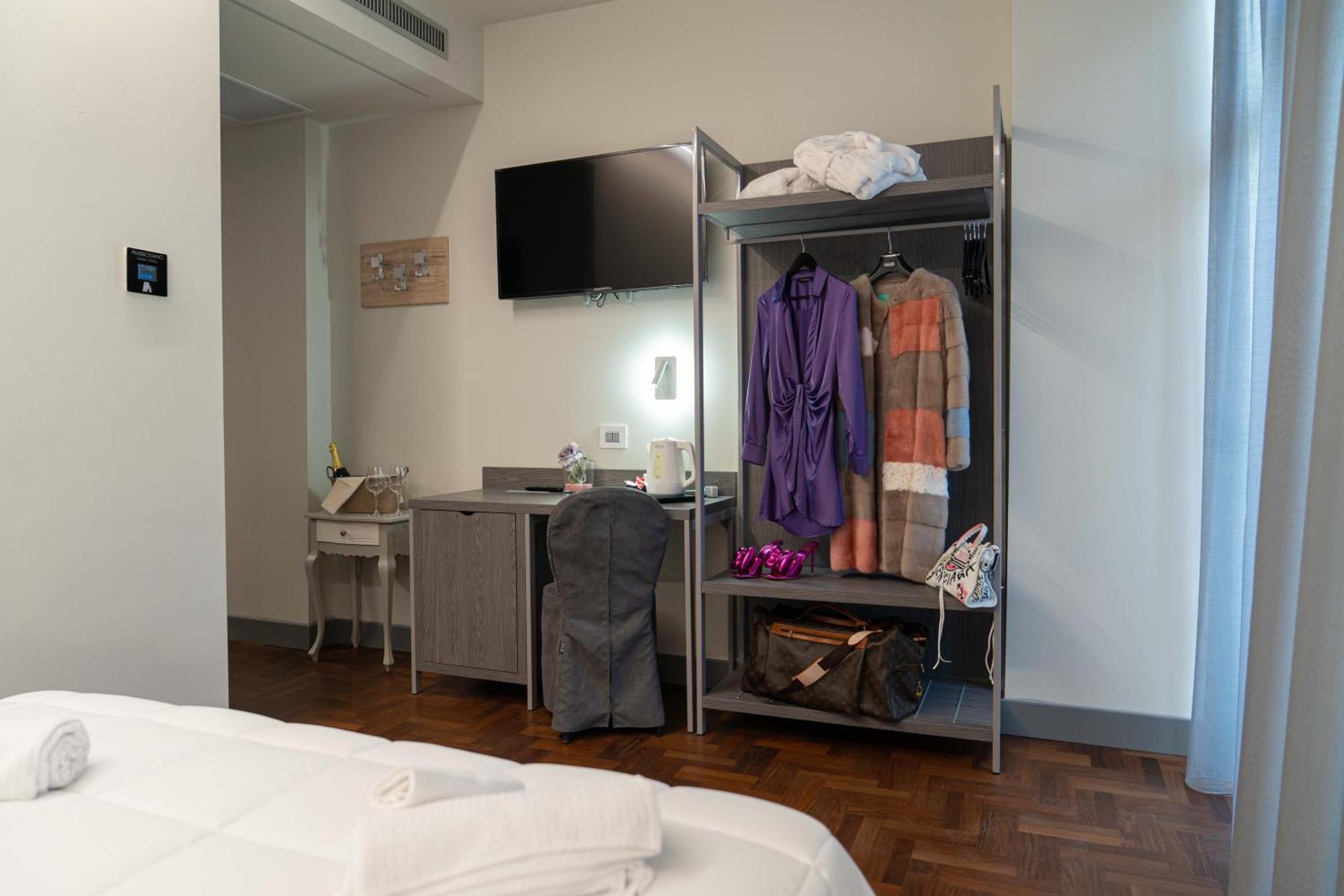 Hotel Ambrosiano Монтекатини Терме Екстериор снимка